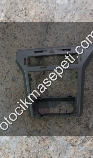 Opel Astra H teyp çerçevesi