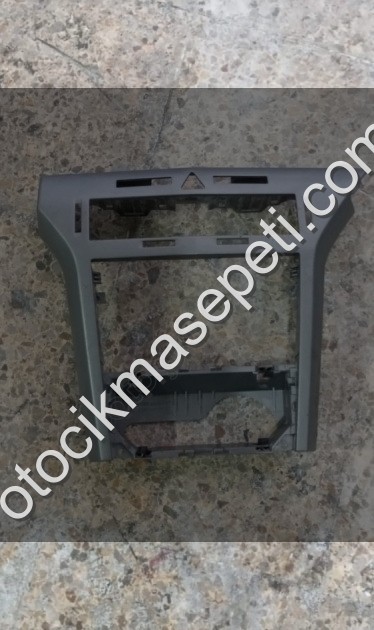 Opel Astra H teyp çerçevesi