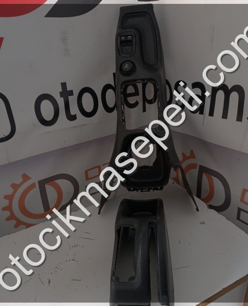 Peugeot 206 Orta Konsol Orjinal Çıkma