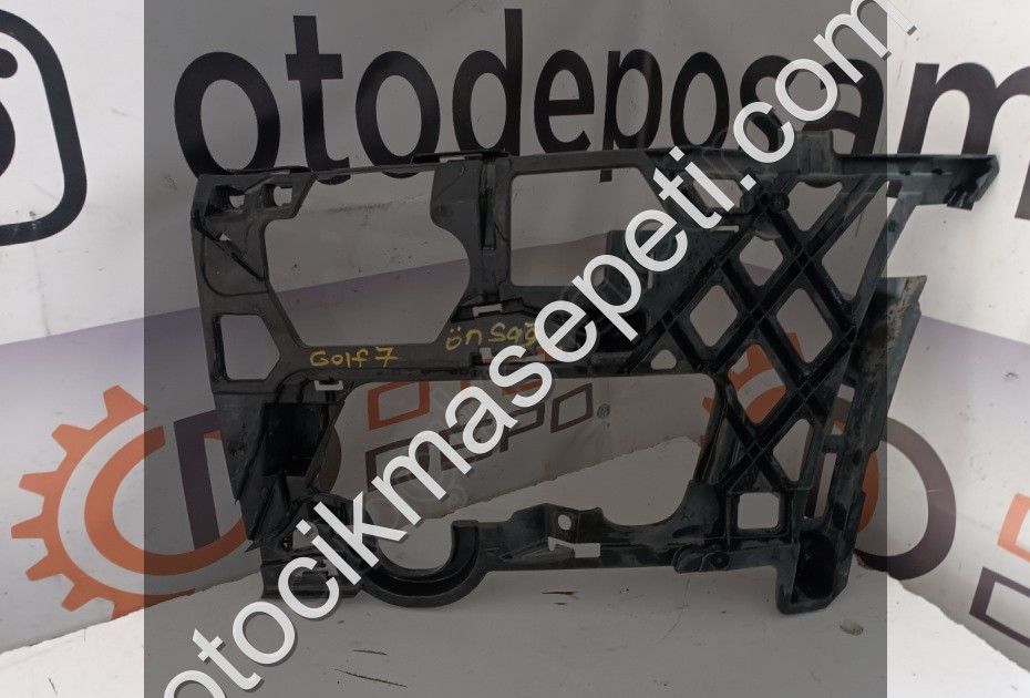 VW Golf 7 Ön Tampon Braketi Sağ