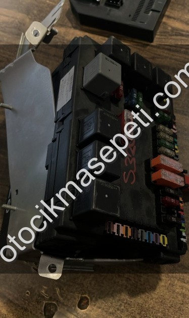 MERCEDES W221 A2215402550 ARKA SAM BEYNİ OTO FEDAİ