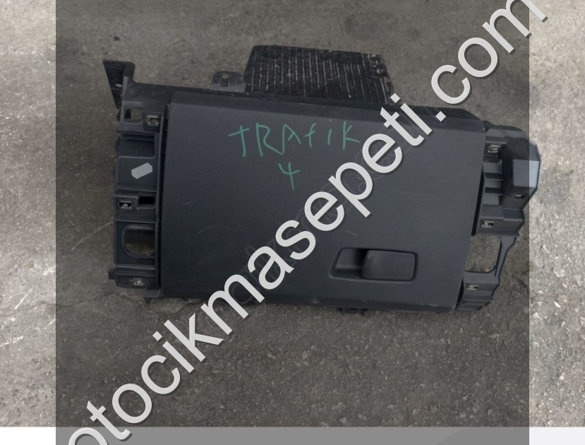 RENAULT TRAFİC TORPİDO KAPAĞI OTO FEDAİ