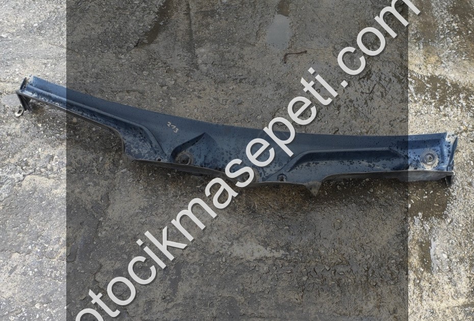 MERCEDES W213 ÖN CAM IZGARASI OTO FEDAİ