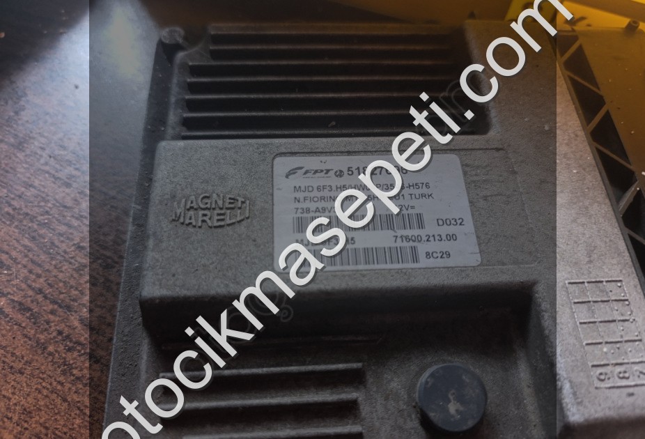 FIAT FİERİNO MOTOR BEYNİ 51827696