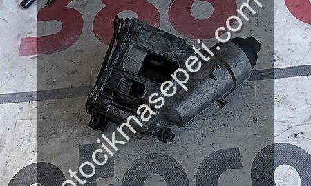 BMW X1E87 E60 E90 X3 E92 SOĞUTUCULU YAĞ FİLTRE KÜTÜĞÜ11427797392