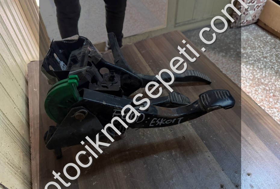 FORD ESCORT DEBRİYAJ PEDALI , FORD ESCORT GAZ PEDALI 5.ÜRÜN