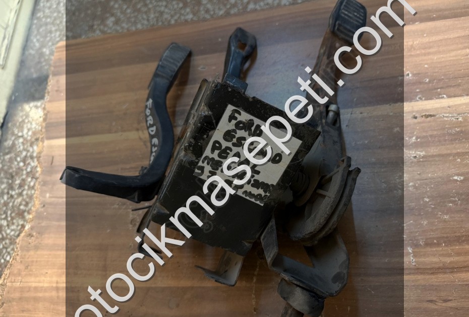 FORD ESCORT DEBRİYAJ PEDALI , ESCORT FREN PEDALI ORJINAL