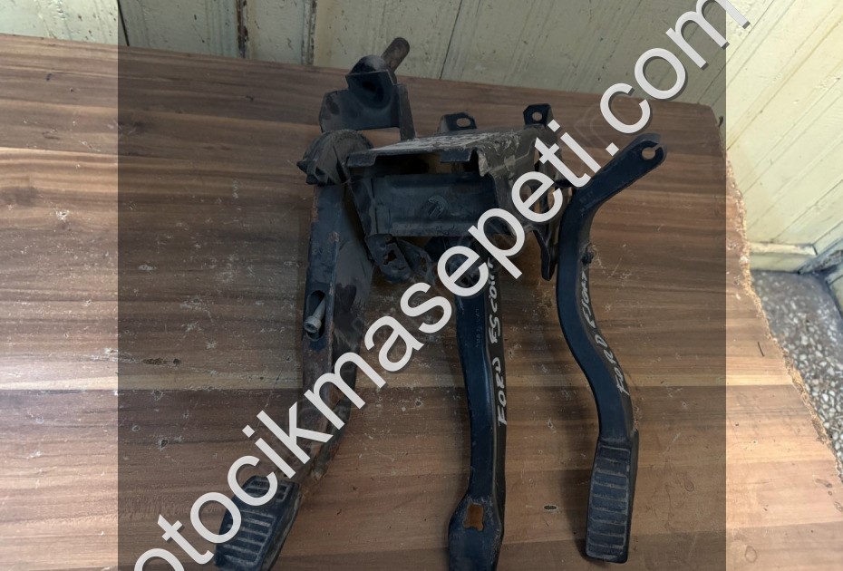 FORD ESCORT DEBRİYAJ PEDALI , ESCORT FREN PEDALI ORJINAL