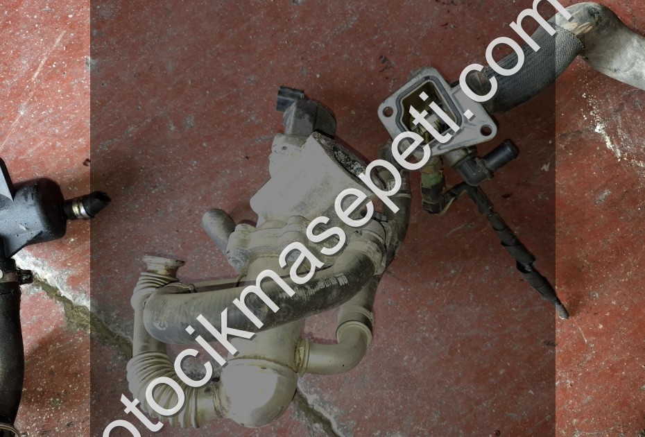 ÖZMEN OPEL CORSA C D COMBO EGR VALFİ KÜTÜĞÜ