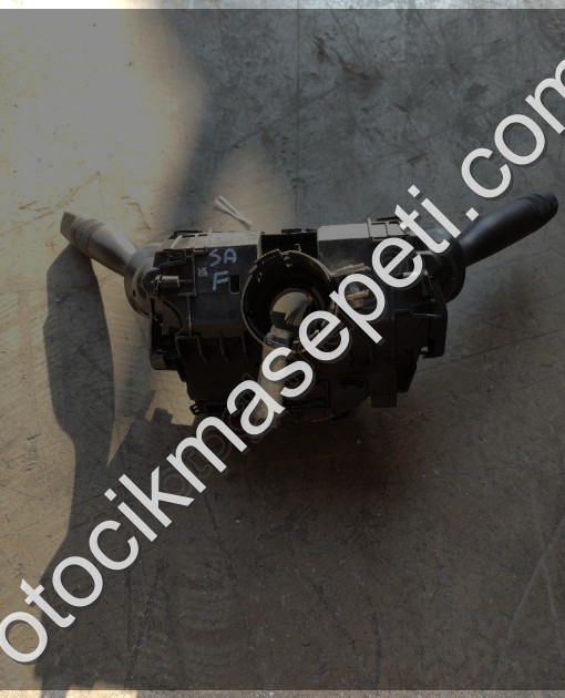 Opel Corsa F sinyal kolu