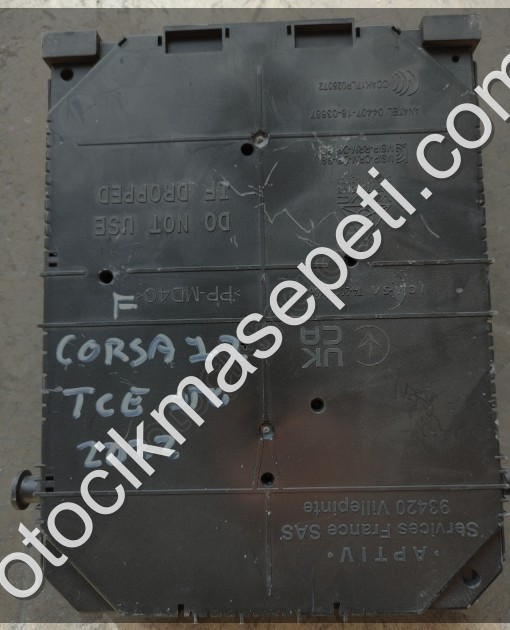 984514128000 Opel Corsa sigorta kutusu