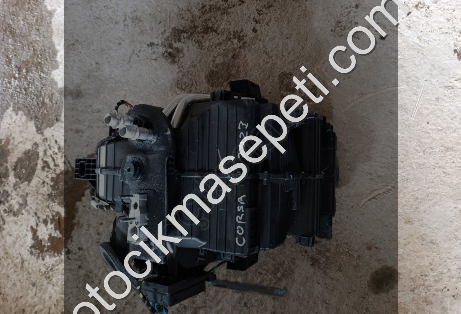 Opel Corsa F kalorifer kazanı