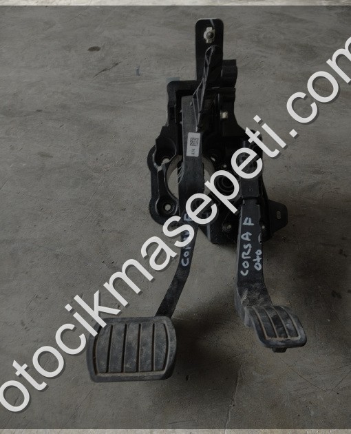 98243052801662023 Opel Corsa gaz pedalı