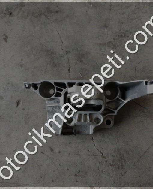 9824312980 Opel Corsa F demir