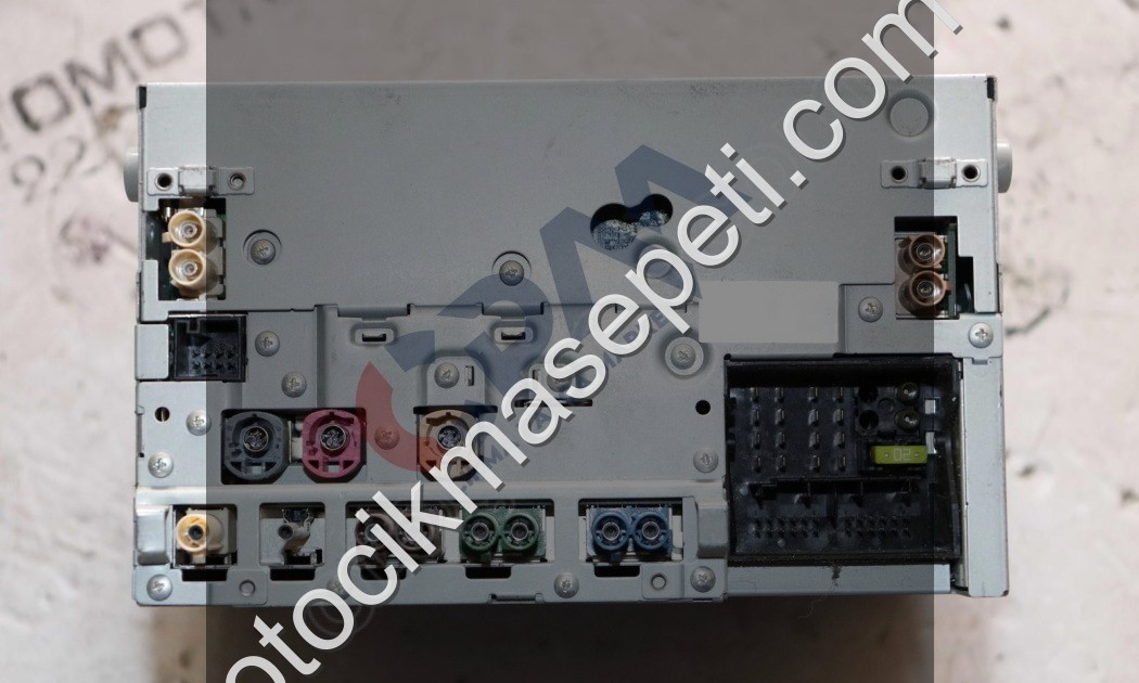 MERCEDES E SERİSİ A212 W212 TEYP NAVİGASYON A2129005627