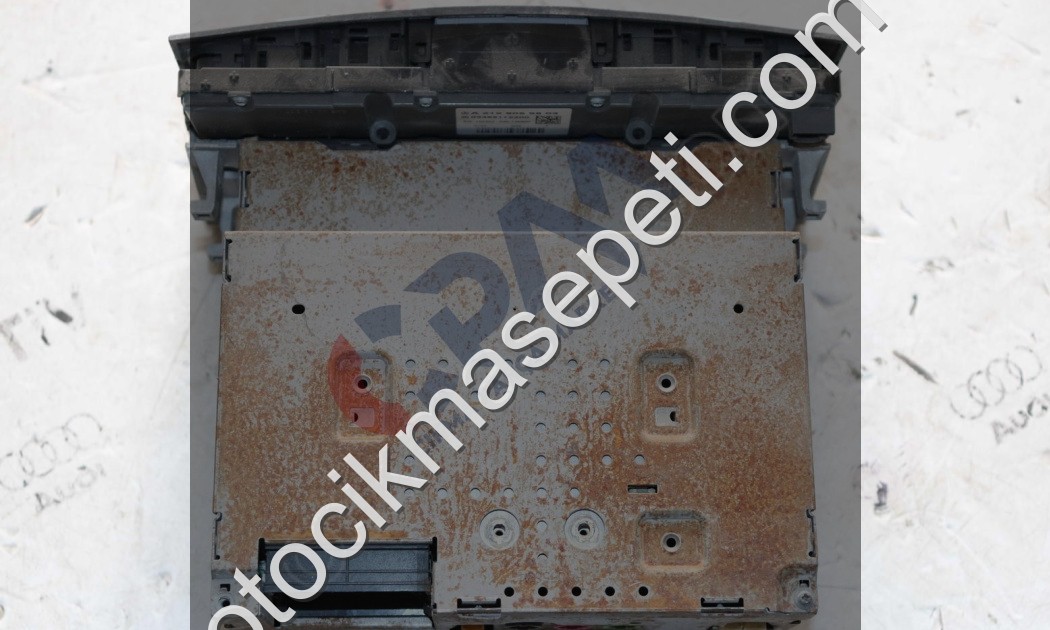 MERCEDES E SERİSİ A212 W212 TEYP NAVİGASYON A2129001826