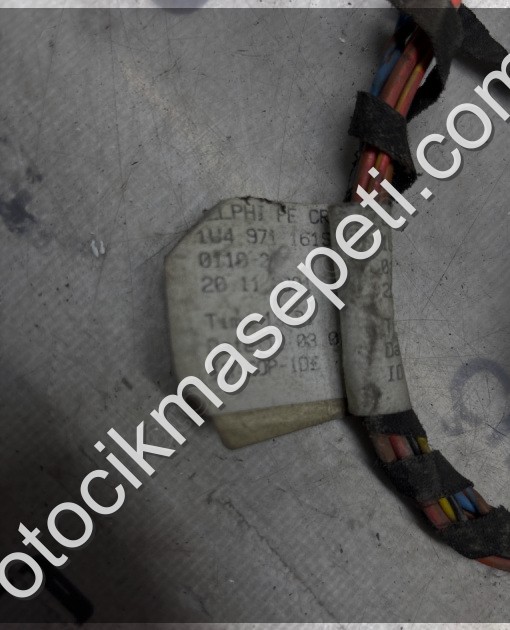 ÇIKMA SKODA OCTAVİA A4 SAĞ ARKA KAPI İÇ TESİSATI