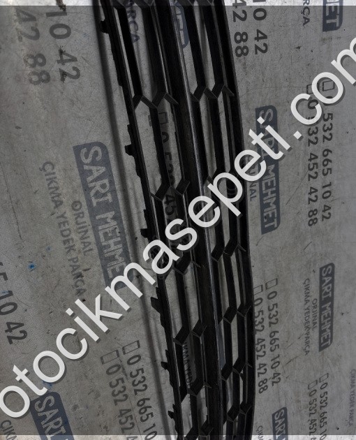 ÇIKMA SKODA SÜPER B ORTA IZGARA NİKELAJI