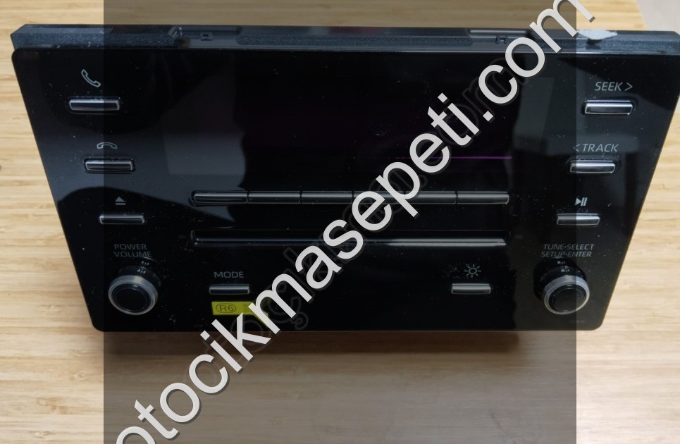 Toyota Corolla RADYO CD ÇALAR