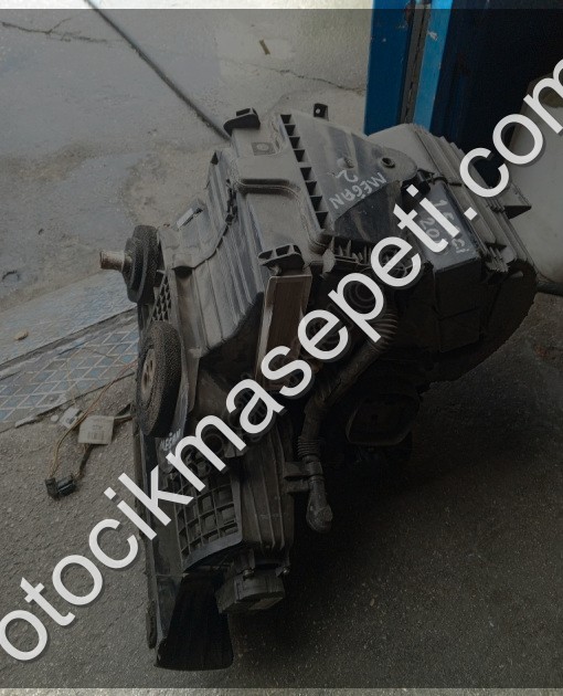 MEGANE 2 KALORÜFER KAZANI SÖKME ORJİNAL SAVAS OTO