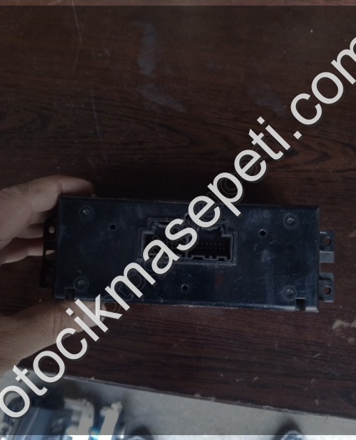 RENAULT MEGANE 3 KLİMA KONTROL PANELİ SÖKME ORJİNAL SAVAS OTO