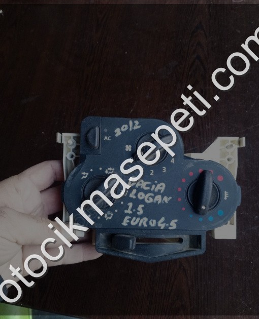 DACİA LOGAN KLİMA KONTROL PANELİ SÖKME ORJİNAL SAVAS OTO