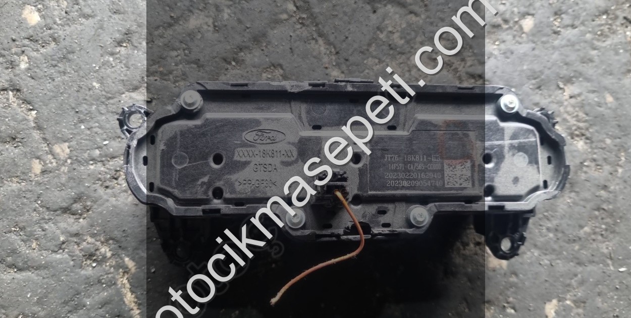 FORD COURİER TEYP DÜĞMESİ