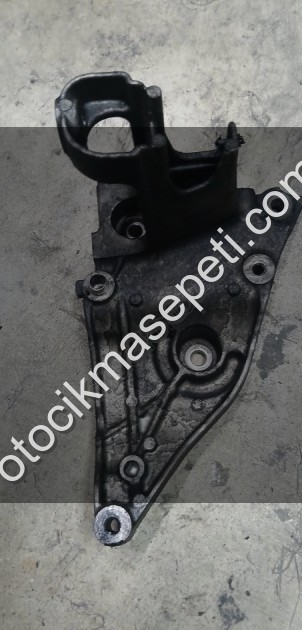 Peugeot 301 çıkma klima kompresör ayagı