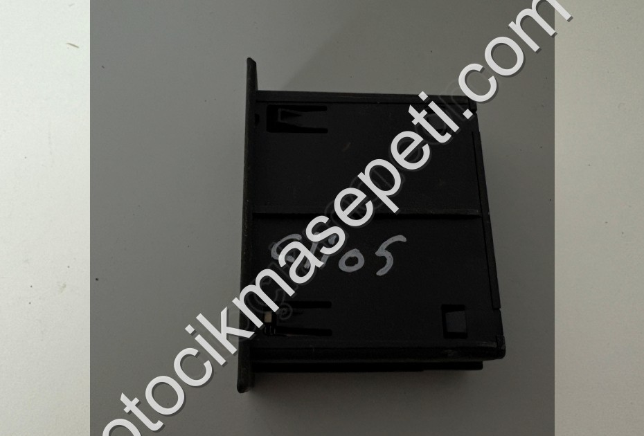 RENAULT CLİO 5 AUX USB GİRİŞİ ÜNİTESİ PİRİZİ