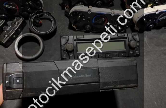 MERCEDES W208 CLK CD ÇALAR CD CHANGER
