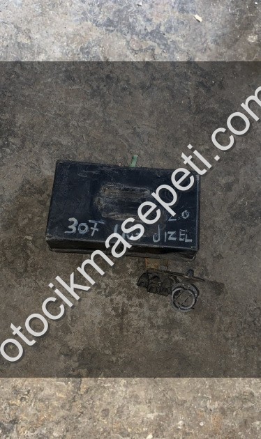 Pejo 307 2.0 dizel sigorta kutusu