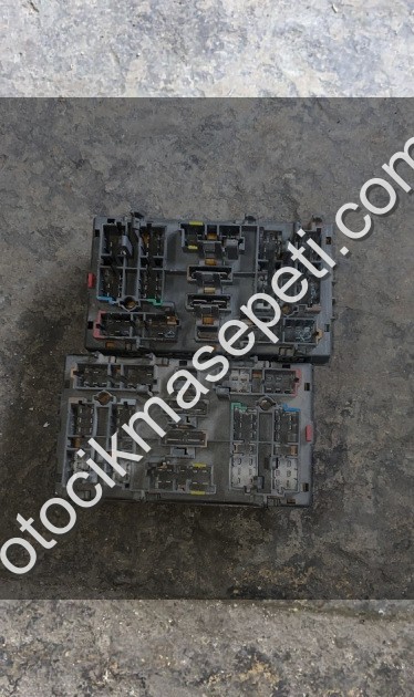 Citroen berlingo sigorta kutusu