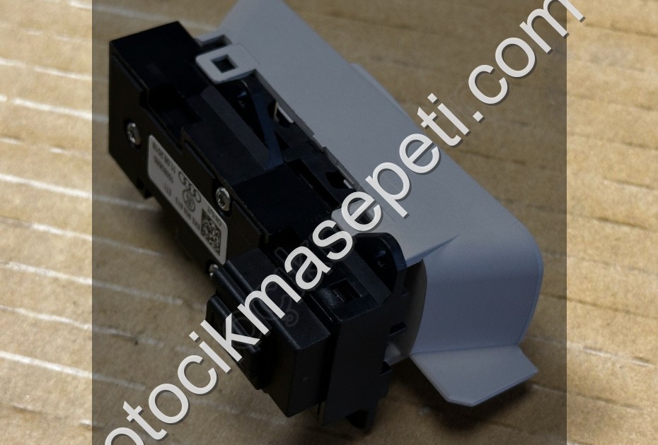AUDI A1 A3 Q3 11-18 SUNROOF DÜĞMESİ (GRİ) 8X0959613 ET1