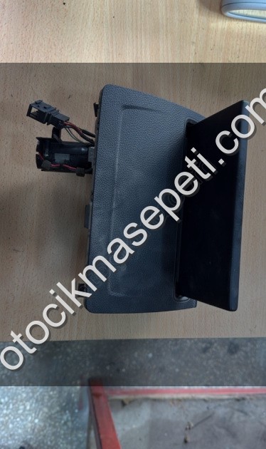 2015-2019 AUDİ A3 MMI MULTİMEDYA EKRAN 8V0 857 273 M ORJ ÇIKMA