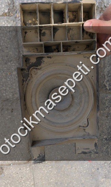 Renault Kangoo 3 Bagaj Hoparlör Yuvası 8200890409/8200890411