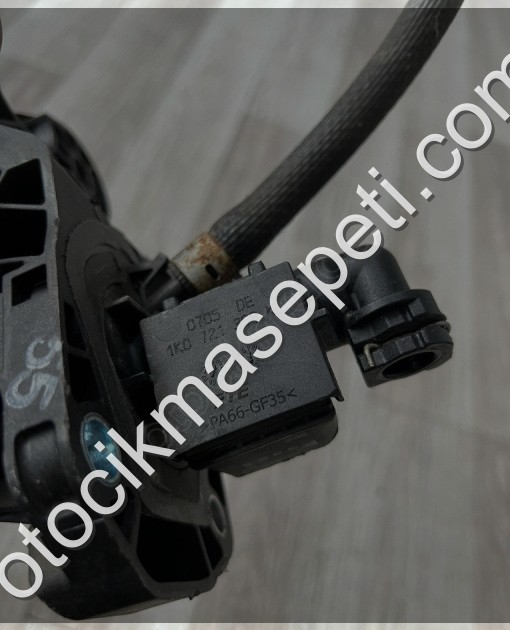 VOLKSWAGEN GOLF 5 DEPRAJ ÜST MERKEZİ 1K0721388