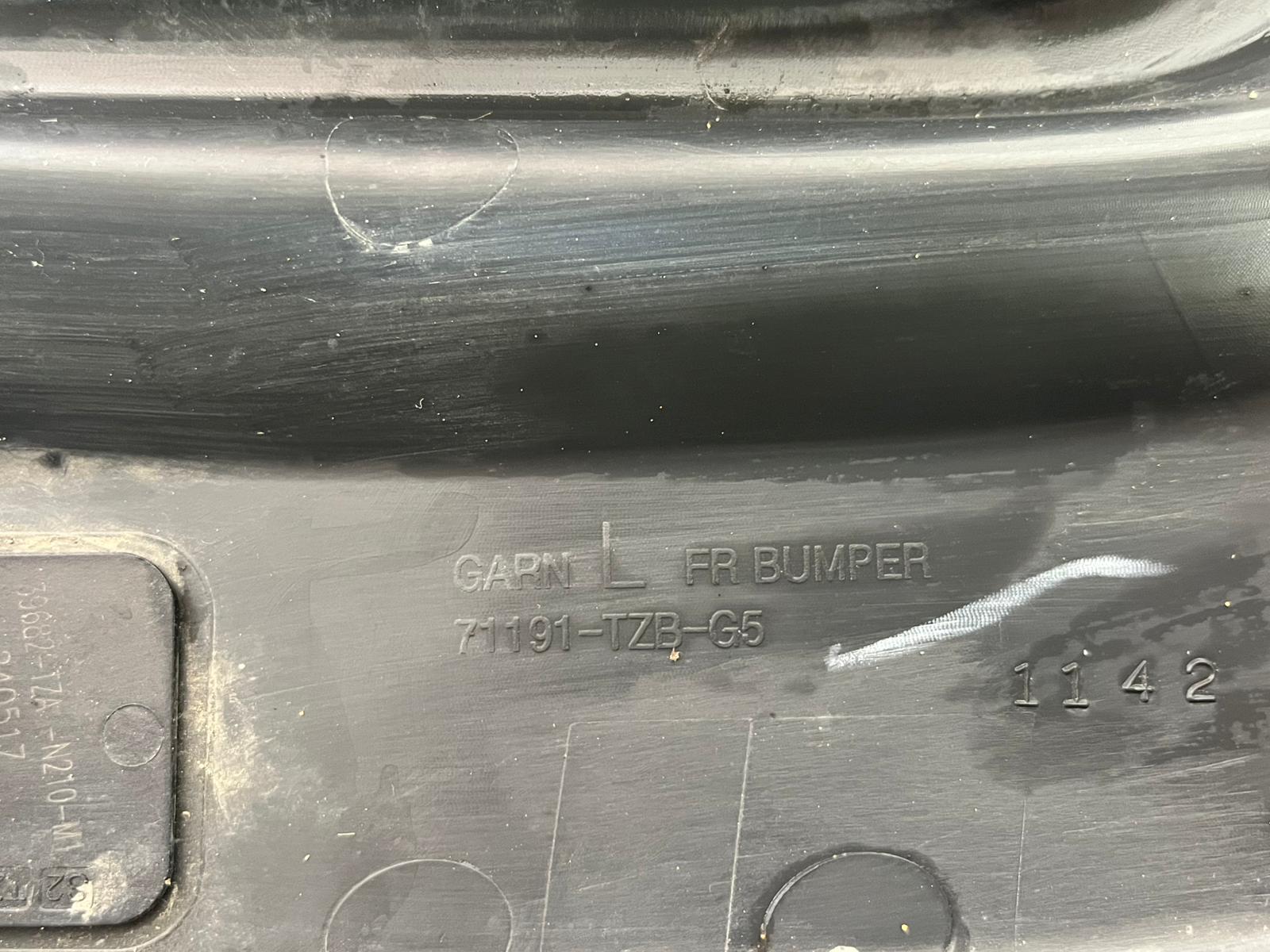 HONDA JAZZ CROSSTAR SOL ÖN SİS ÇERÇEVESİ ÇIKMA ORJINAL