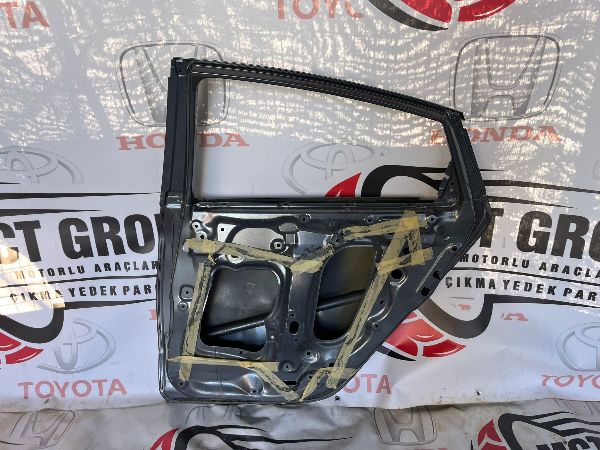 HONDA CİVİC SAĞ ARKA KAPI ÇIKMA ORIJINAL 2016-2021