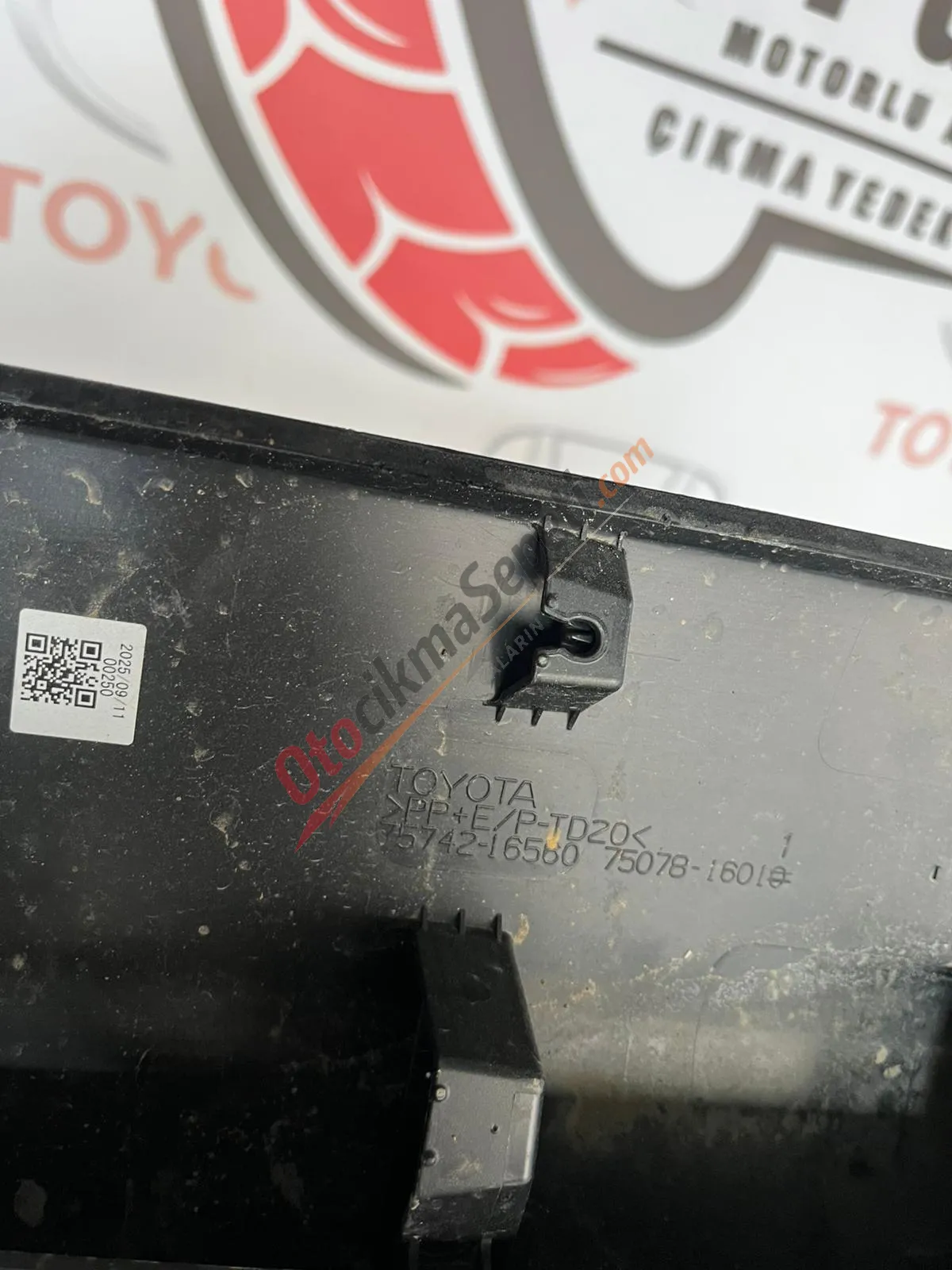 TOYOTA COROLLA CROSS 2023 2025 SOL ARKA KAPI ÇITASI ÇIKMA ORJINAL