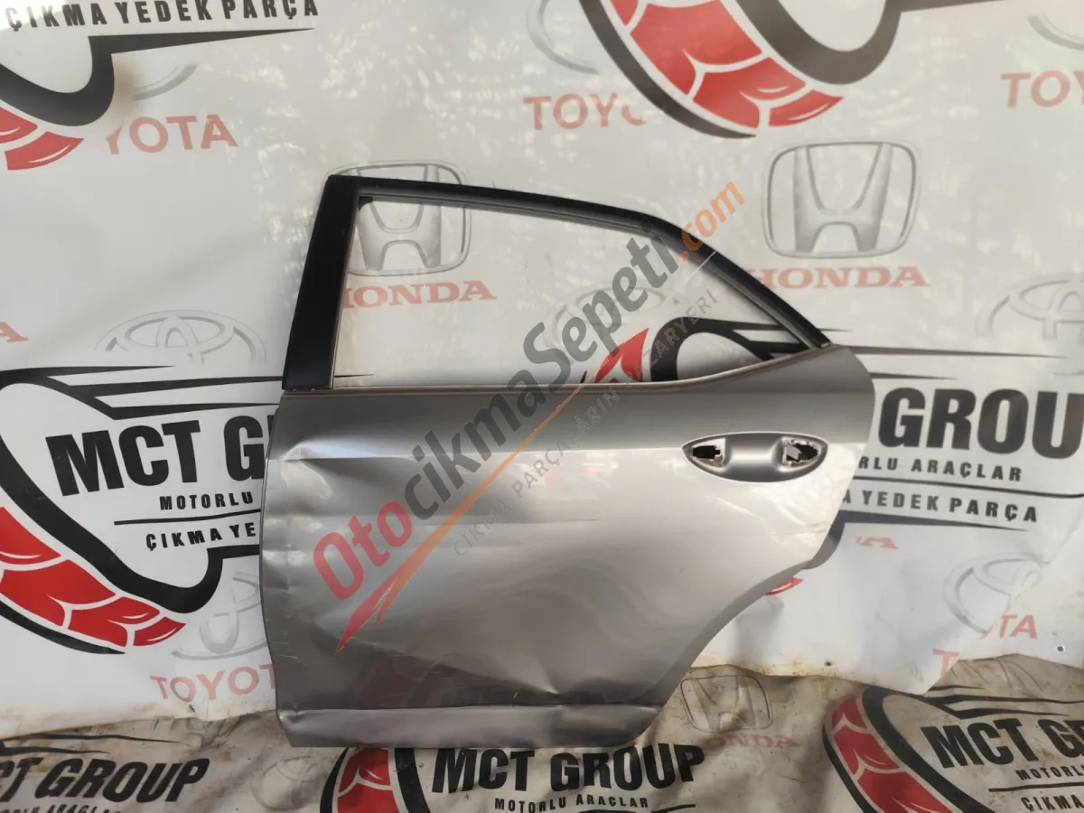 TOYOTA COROLLA SOL ARKA KAPI ÇIKMA ORJINAL 2013/2018 Resmi