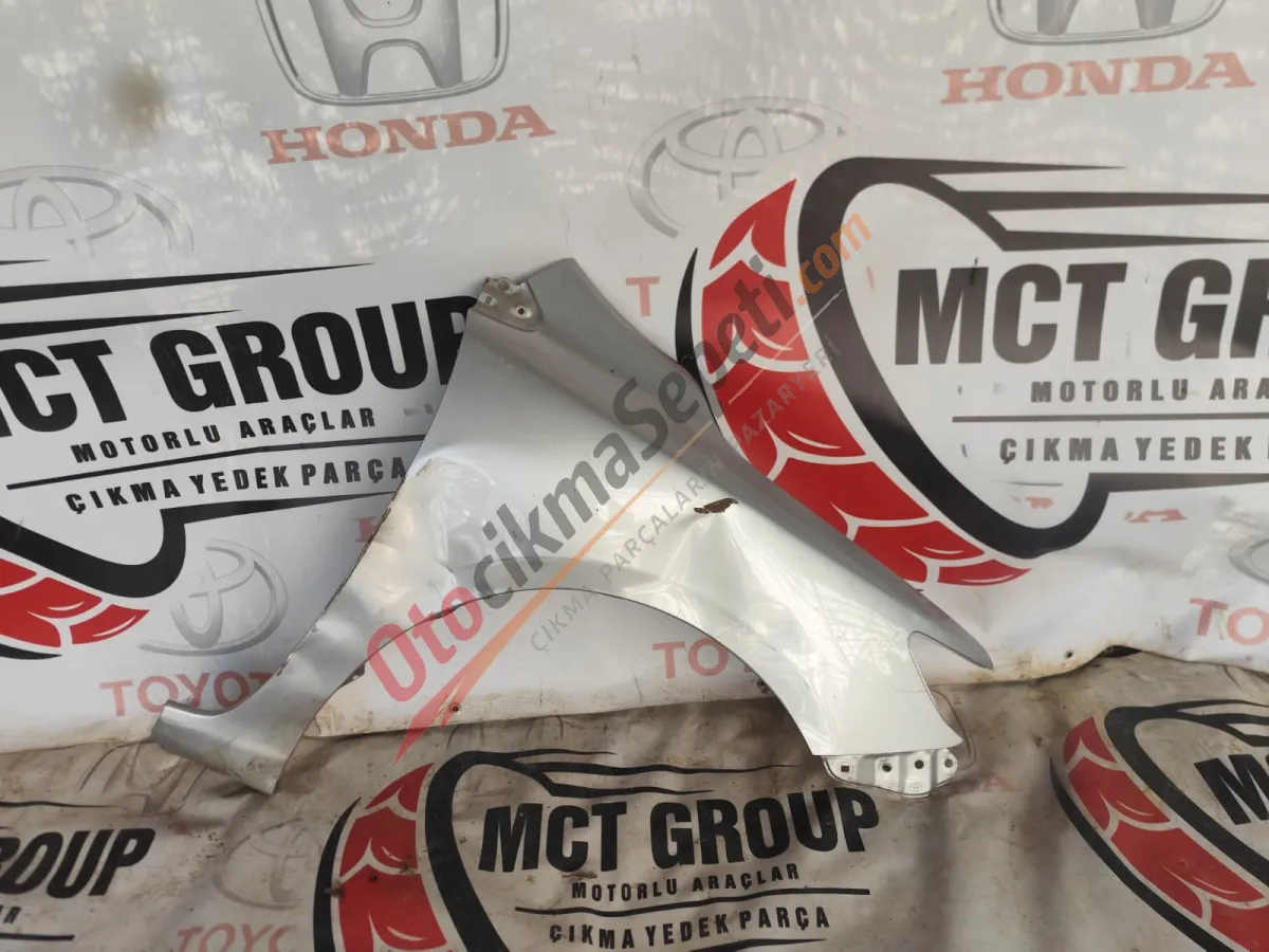 TOYOTA COROLLA SAĞ ÖN ÇAMURLUK ORJINAL ÇIKMA 2010-2012